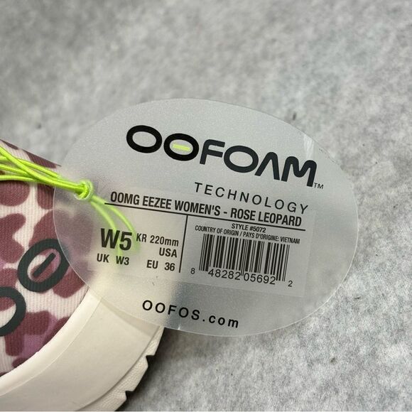 Oofos Oomg Eezee Low Womens Shoes Size 5 Pink Leopard Slip On Sneakers - used - Picture 11 of 13